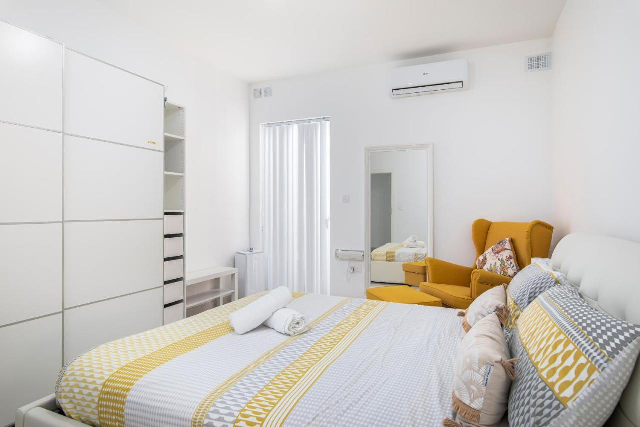 Spacious, Modern & Cosy 2 Bedroom 2 Bathroom Apartment - St. Julians Saint Julian's Eksteriør bilde